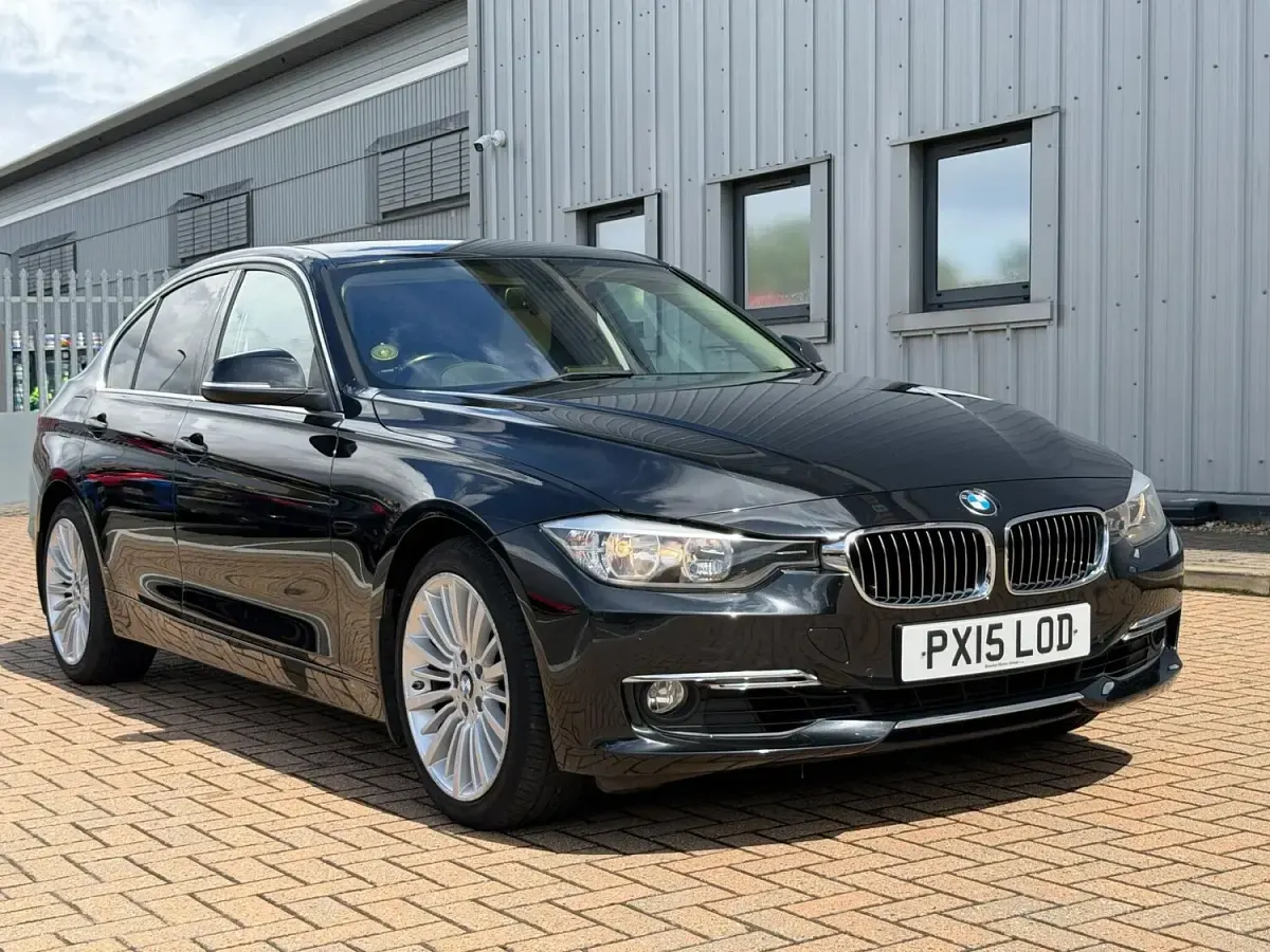 Used BMW 320 Luxury Line 2015 Black Sedan