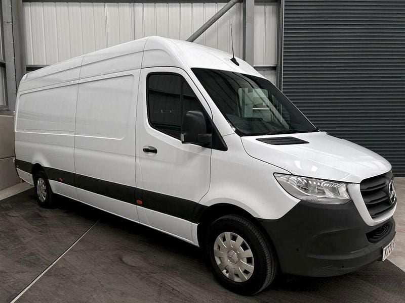 Used Mercedes Sprinter Premium 150 HP (110 kW) 2023 White Van