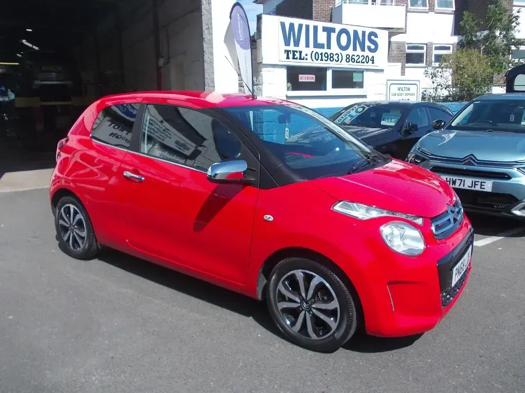 Used Citroën C1 Flair 72 HP (52 kW) 2018 Red Hatchback