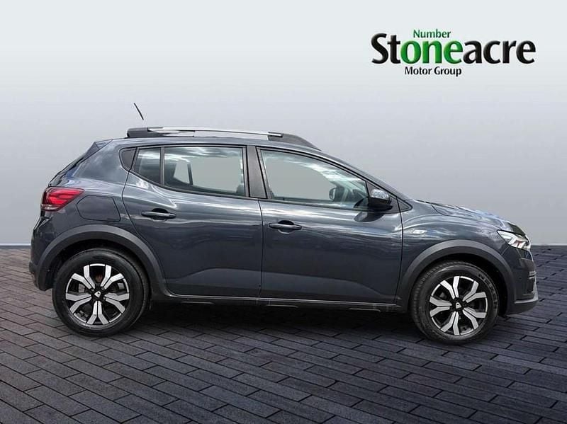 Used Dacia Sandero Prestige 90 HP (66 kW) 2022 Grey SUV