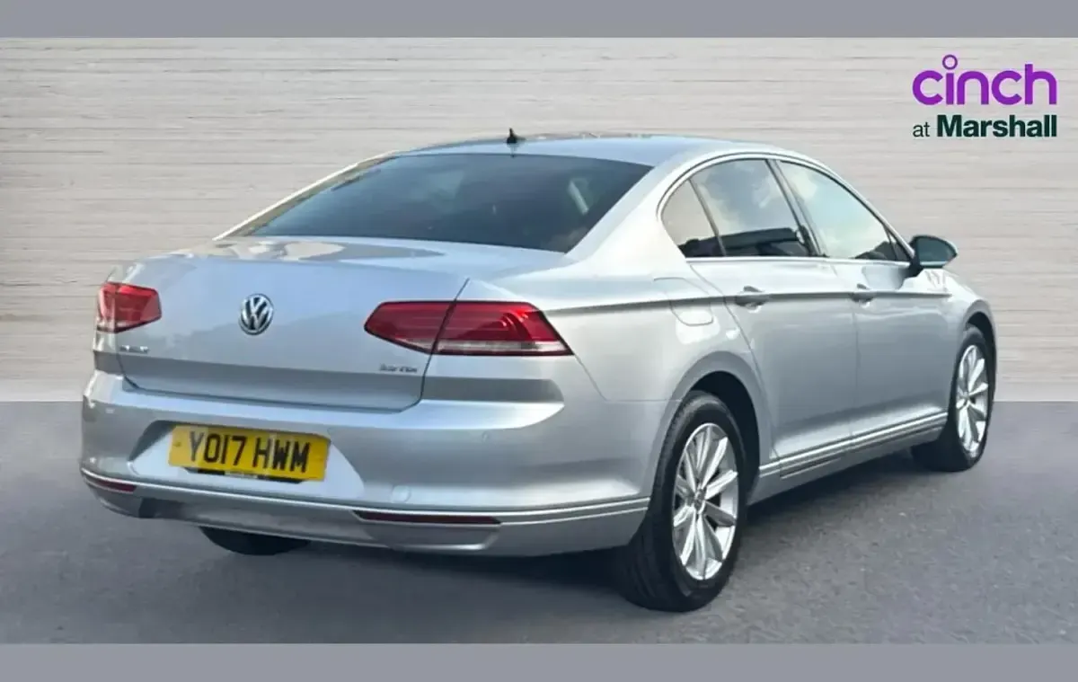 Used VW Passat Business 150 HP (110 kW) 2017 Silver Sedan