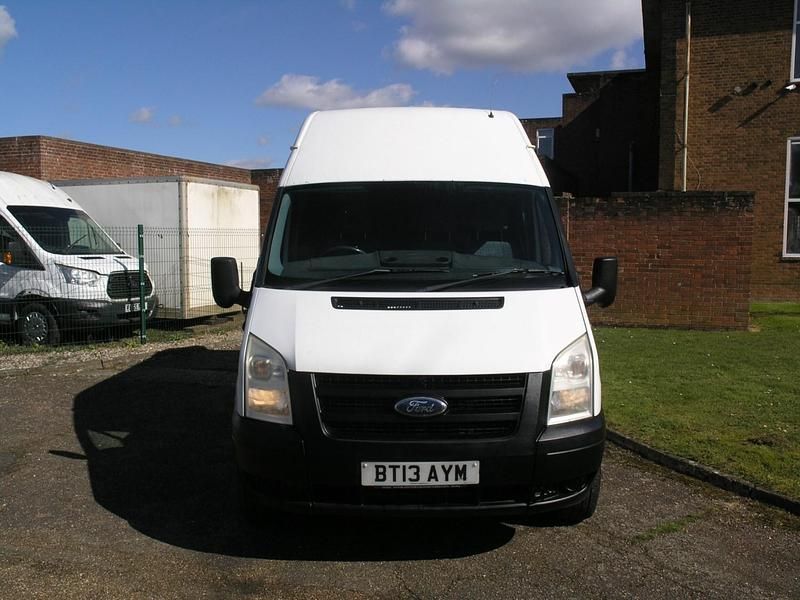 Used Ford Transit 125 HP (91 kW) 2013 White Van