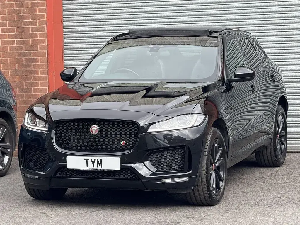 Used Jaguar F-Pace S 300 HP (220 kW) 2017 Black SUV