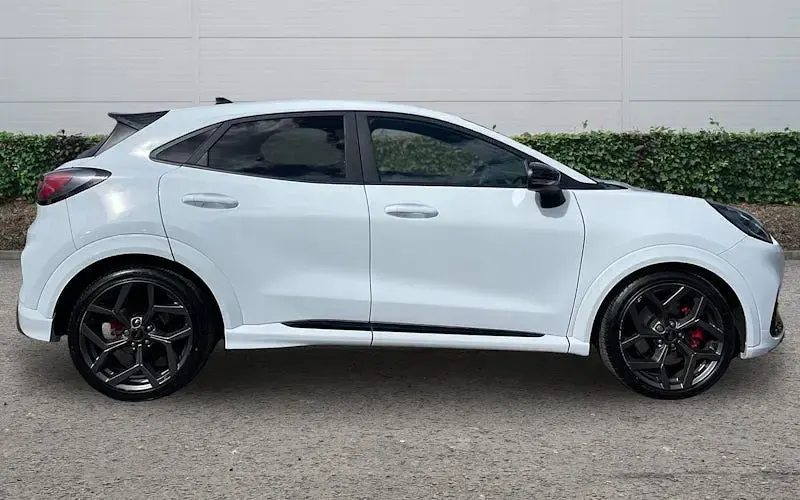 Used Ford Puma ST 170 HP (125 kW) 2023 White SUV