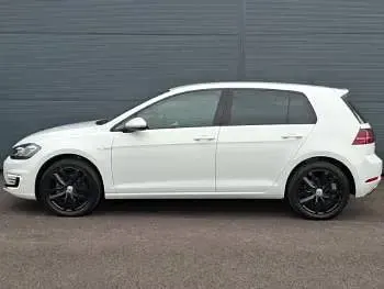Used VW e-Golf 99 kW (135 HP) 2019 White Hatchback
