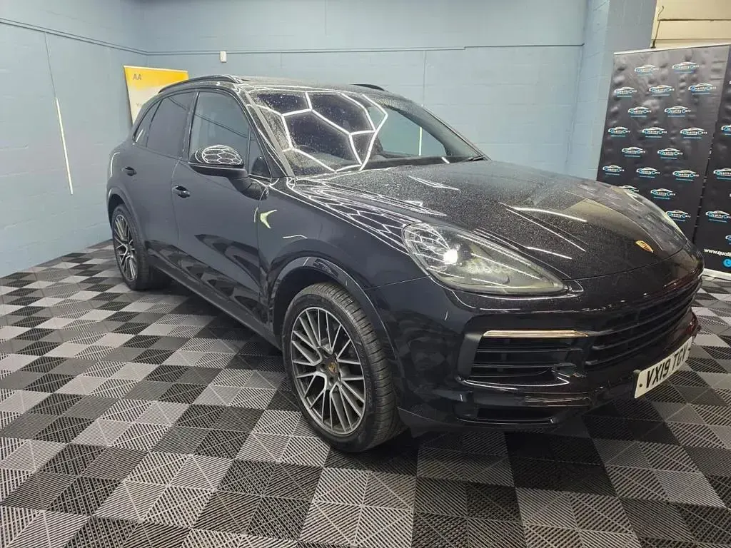 Used Porsche Cayenne 340 HP (250 kW) 2019 Black SUV
