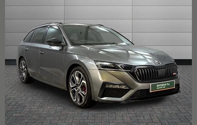 Used Skoda Octavia vRS 196 HP (144 kW) 2023 Grey Estate