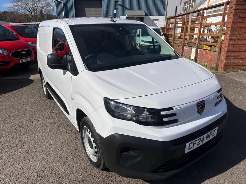 Used Peugeot Partner 2024 White MPV