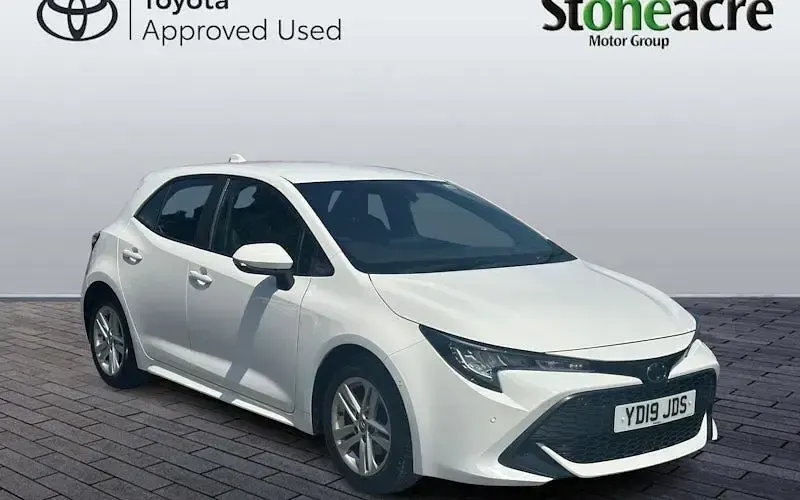 Used Toyota Corolla 116 HP (85 kW) 2019 Hatchback