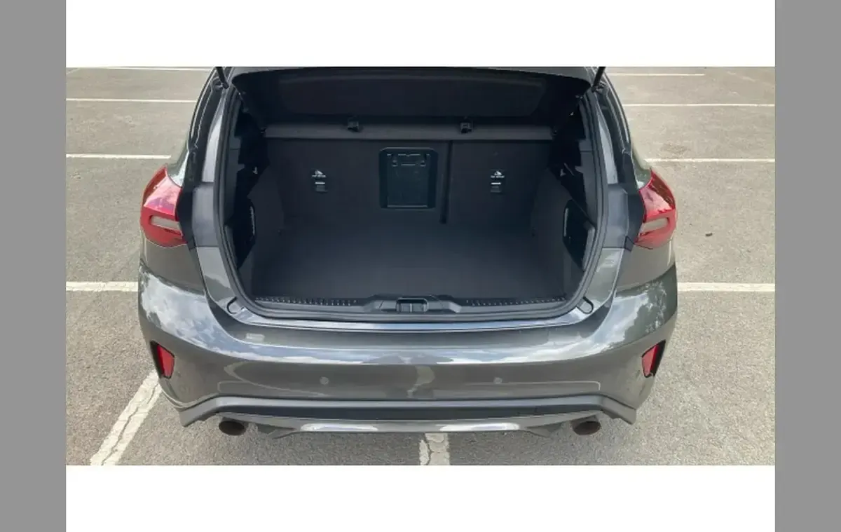 Used Ford Focus ST 276 HP (202 kW) 2023 Grey Hatchback
