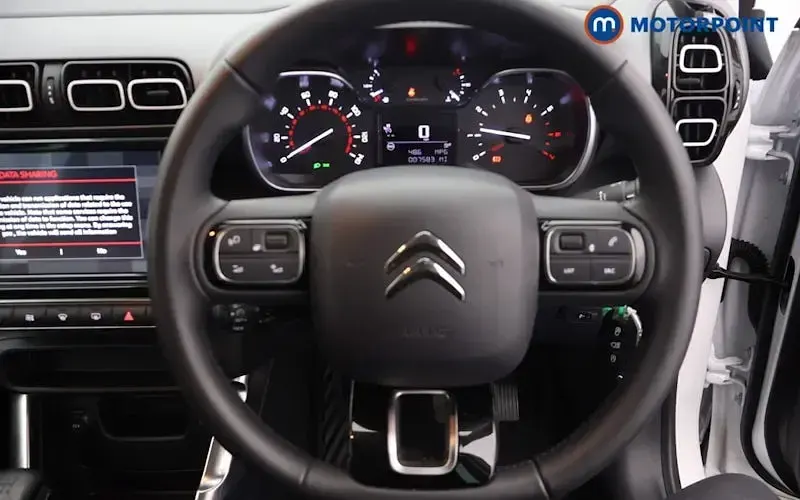 Used Citroën C3 Aircross PureTech 110 HP (80 kW) 2024 White SUV