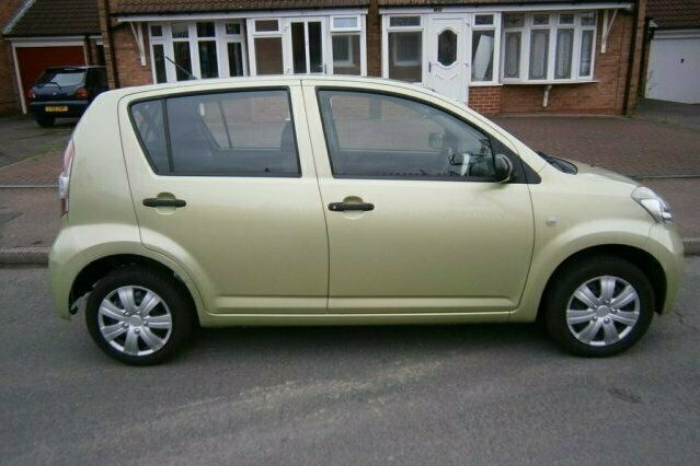 Used Daihatsu Sirion 68 HP (50 kW) 2006 Hatchback