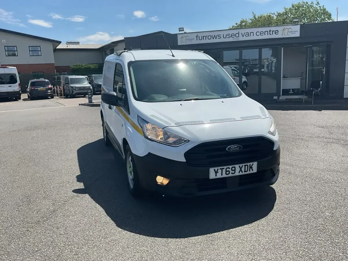 Used Ford Transit 100 HP (73 kW) 2019 White Van