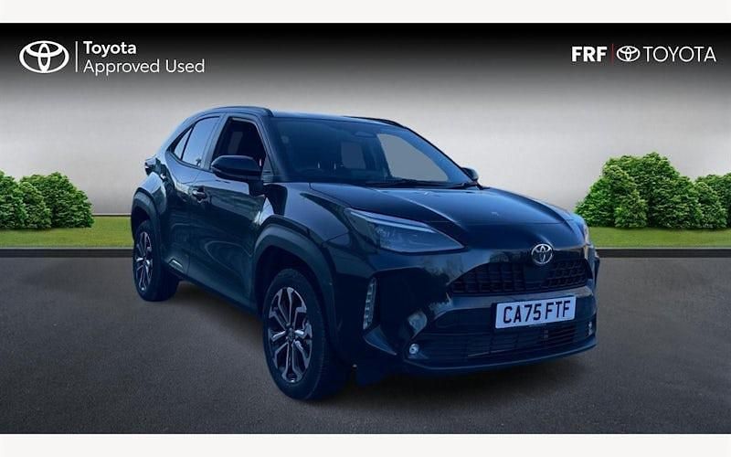 New 2025 Toyota Yaris Hybrid Design Estate | £25,690 (Fair price) - Image 1/4