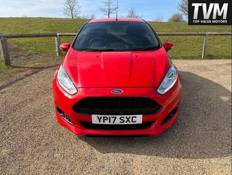 Used Ford Fiesta ST-Line 100 HP (73 kW) 2017 Red Hatchback