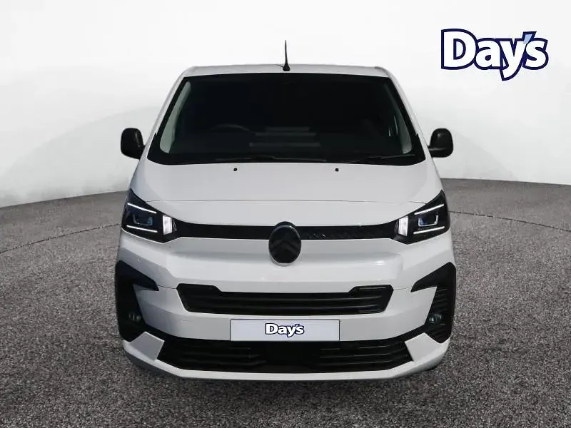 Used Citroën Dispatch 120 HP (88 kW) 2025 White MPV