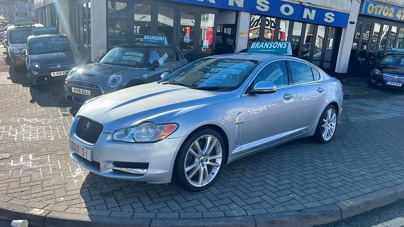 Silver Used 2011 Jaguar XF Premium Luxury Sedan | £7,490 (A bit pricey) - Image 1/4