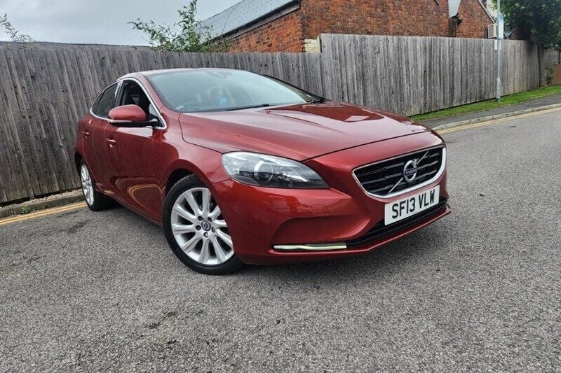 Red Used 2013 Volvo V40 SE Lux Estate | £4,995 (Fair price) - Image 1/1