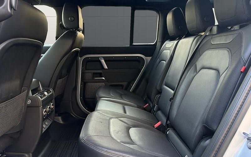 Used Land Rover Defender SE Dynamic 249 HP (183 kW) 2024 SUV