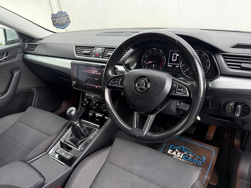 Used Skoda Superb SE 150 HP (110 kW) 2017 Silver Hatchback