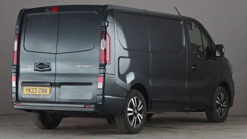 Used Renault Trafic 168 HP (123 kW) 2023 Grey