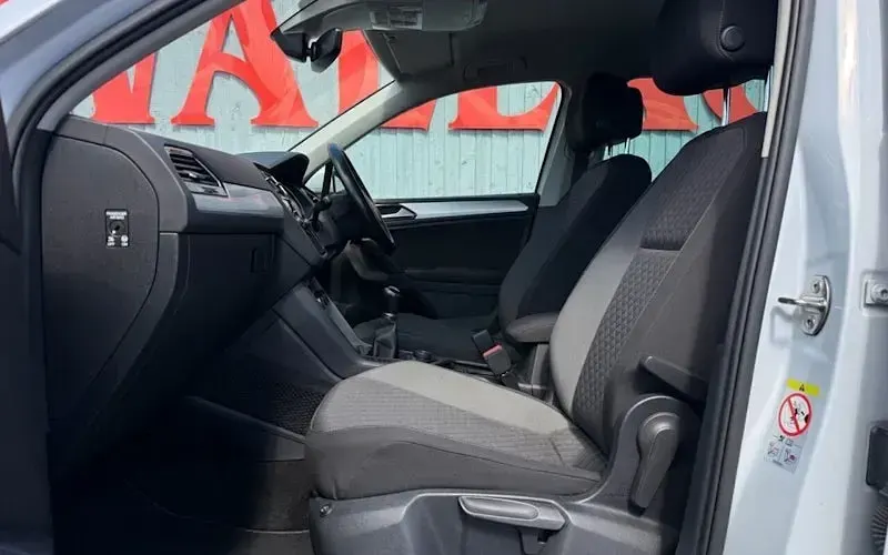 Second-hand VW Tiguan SE 150 CP (110 kW) 2017 Argintiu SUV