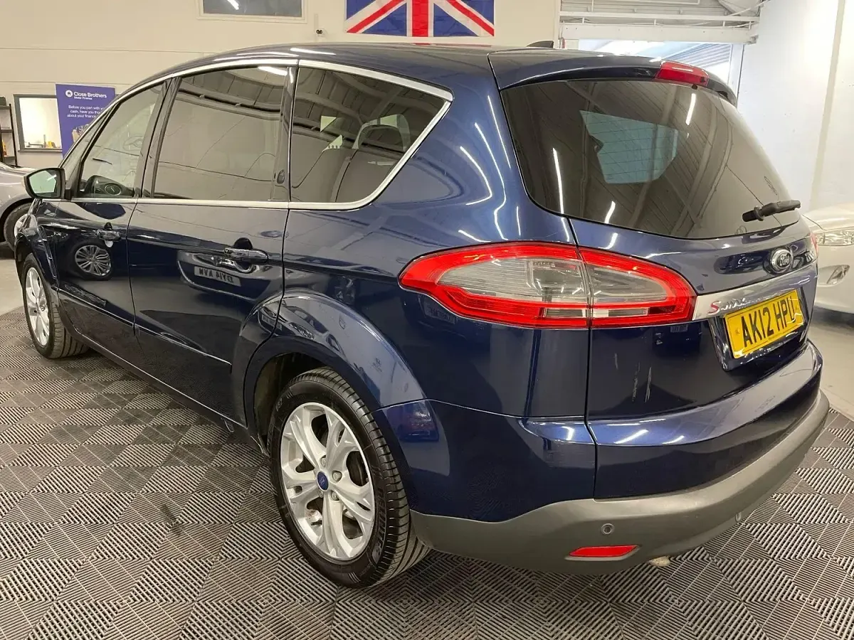 Used Ford S-MAX Titanium 140 HP (102 kW) 2012 Blue MPV