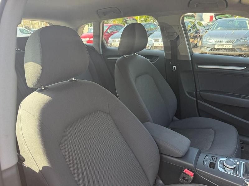 Used Audi A3 Sportback Performance 150 HP (110 kW) 2018 Blue Hatchback