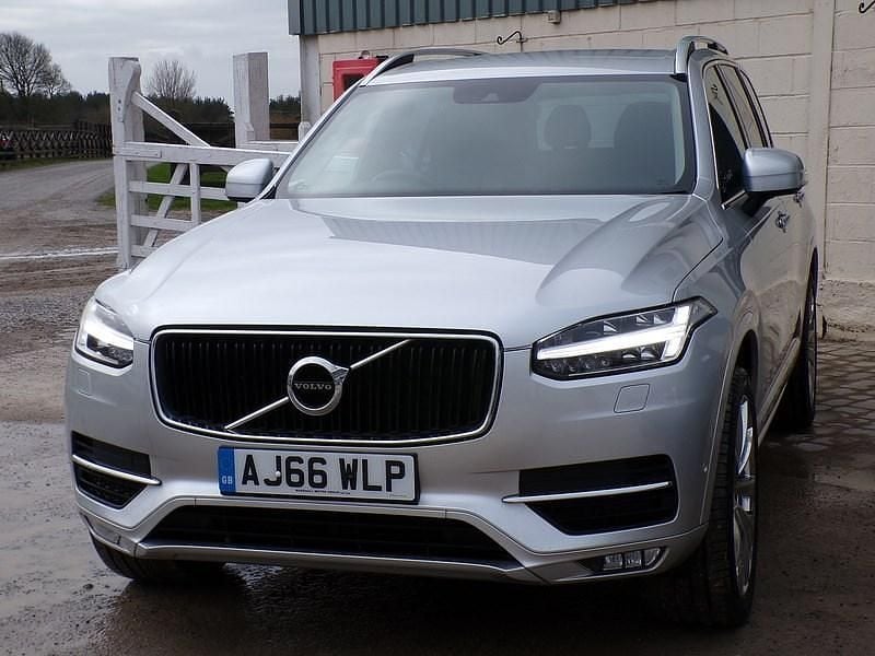 Used Volvo XC90 Momentum 235 HP (172 kW) 2016 Silver SUV