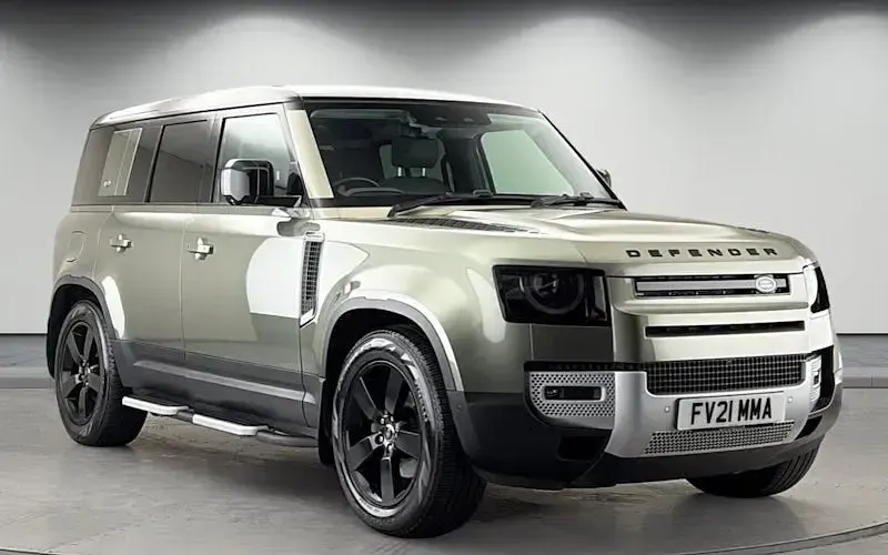 Używany Land Rover Defender First Edition 250 KM (183 kW) 2021 SUV