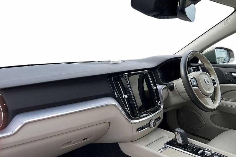 Used Volvo V60 Momentum 163 HP (119 kW) 2021 Grey Estate