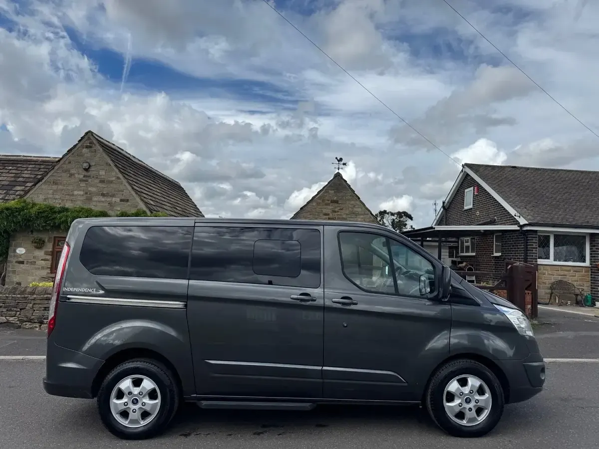 Used Ford Tourneo Titanium 2017 Grey MPV