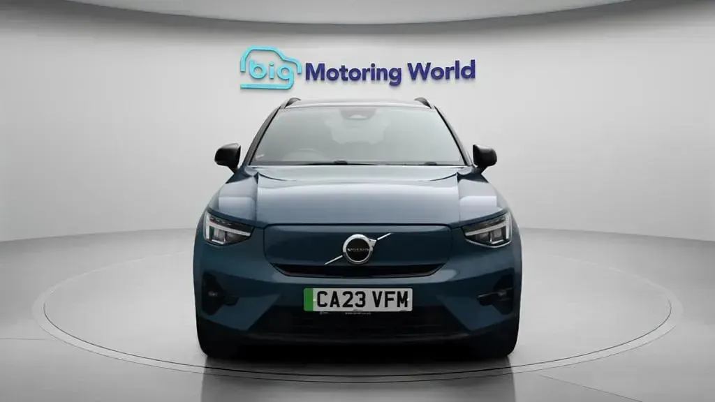Used Volvo XC40 Plus 300 kW (408 HP) 2022 Blue SUV