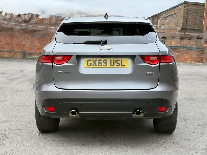 Used Jaguar F-Pace Chequered Flag 250 HP (183 kW) 2019 Grey SUV