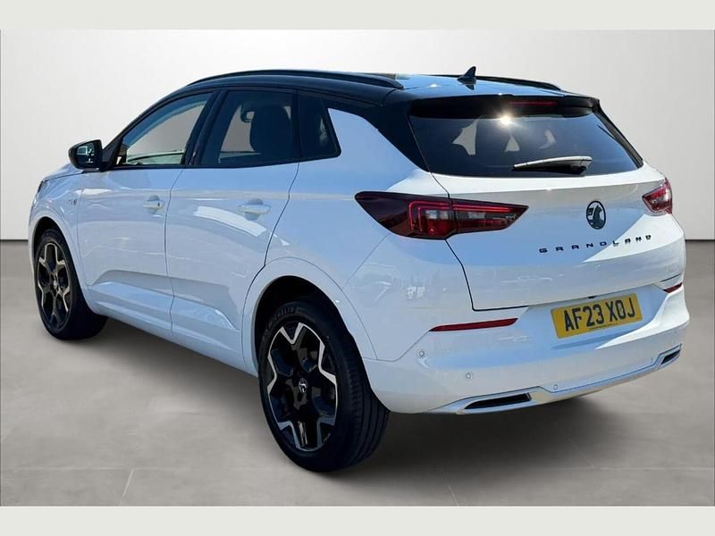 Used Vauxhall Grandland X Ultimate 128 HP (94 kW) 2023 White SUV