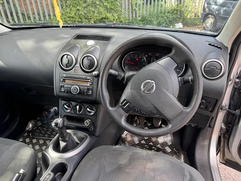Used Nissan Qashqai Visia 2010 Silver SUV
