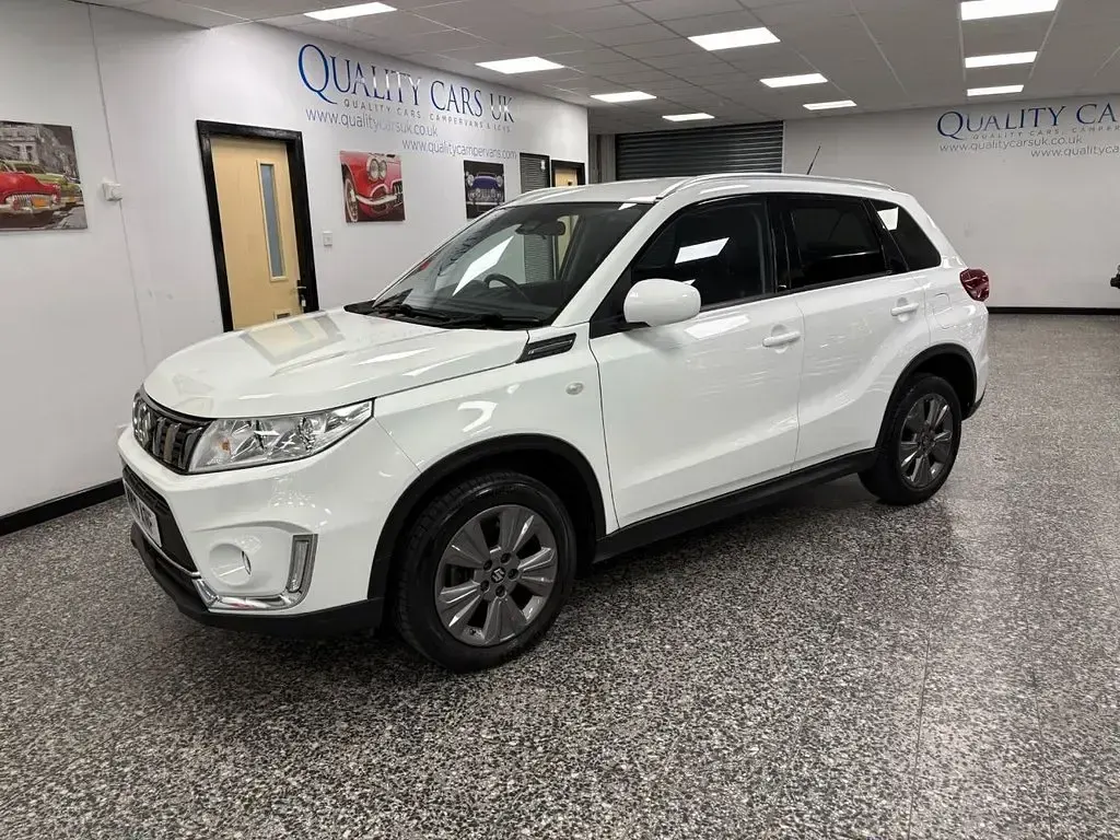 Used Suzuki Vitara SZ-T 112 HP (82 kW) 2019 White SUV