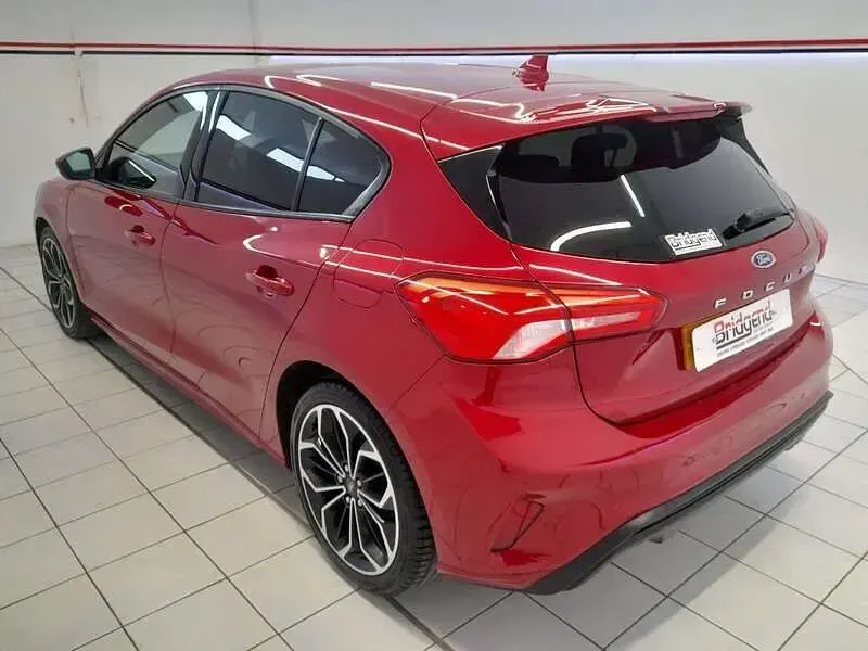 Used Ford Focus ST-Line X 2020 Red Hatchback