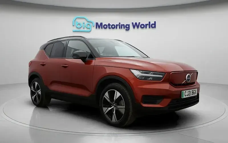 Used Volvo XC40 Dynamic 300 kW (408 HP) 2021 Red SUV