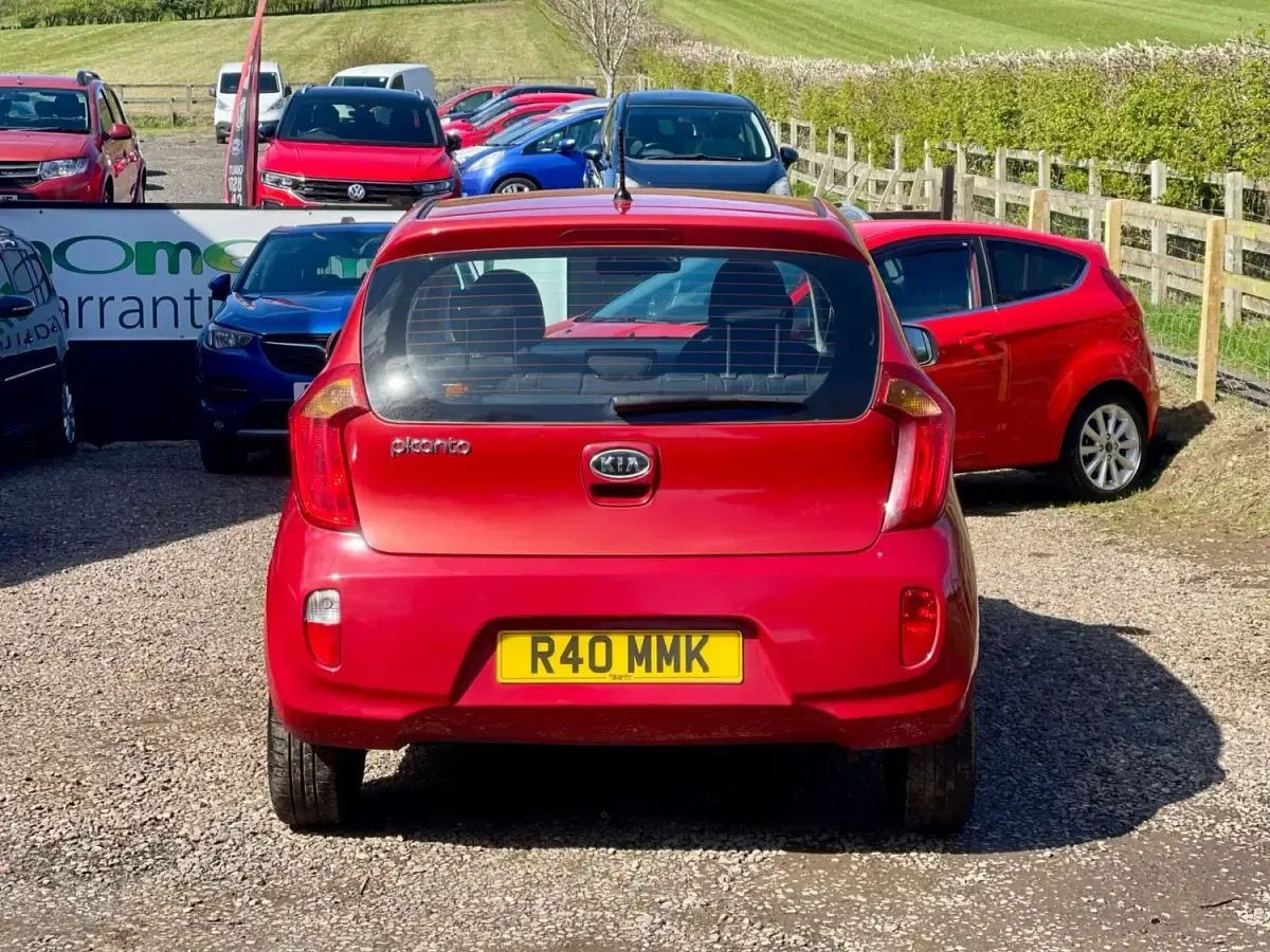 Usado Kia Picanto 2012 Vermelho Citadino