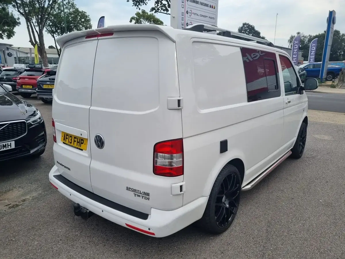 Used VW T5 102 HP (75 kW) 2013 White Van