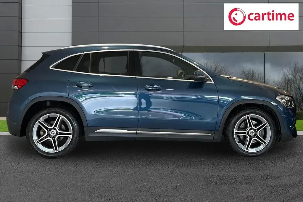 Used Mercedes GLA200 Executive 163 HP (119 kW) 2022 Blue SUV