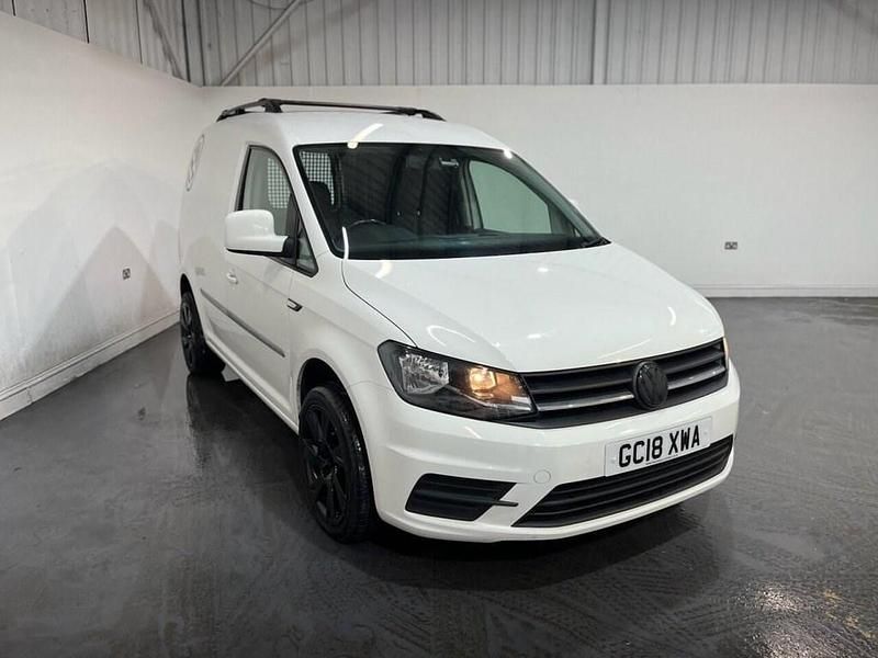 Usado VW Caddy Trendline 102 HP (75 kW) 2018 Branco Monovolume