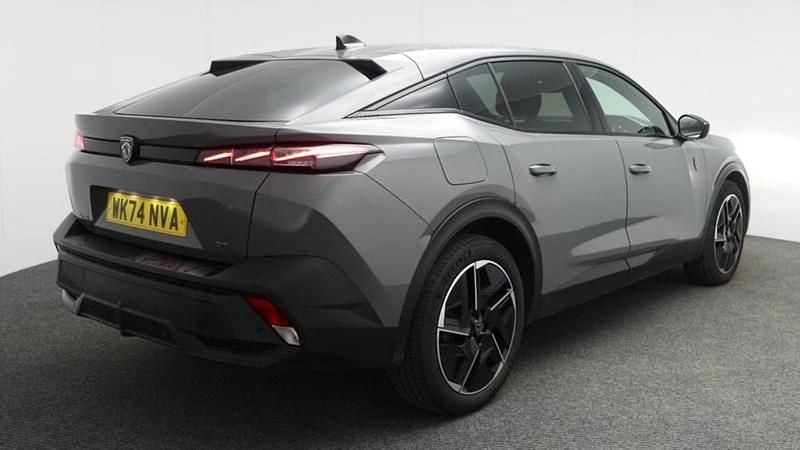Second-hand Peugeot 408 GTi 130 CP (95 kW) 2024 Gri SUV