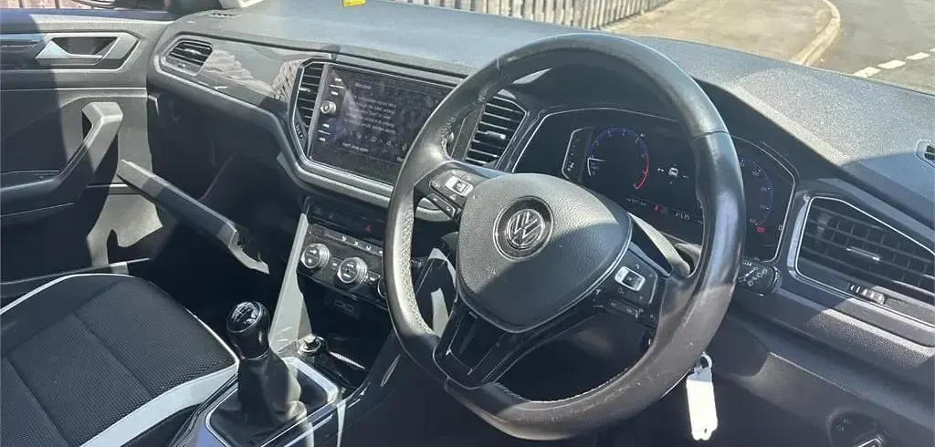 Used VW T-Roc SEL 150 HP (110 kW) 2018 Indium grey SUV