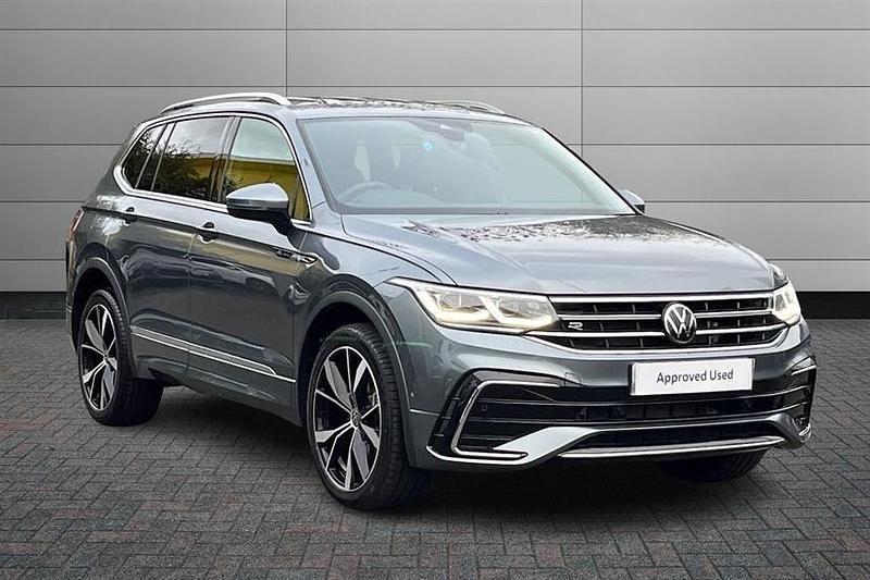 Grey Used 2025 VW Tiguan Allspace R-line SUV | £33,450 (A bit pricey) - Image 1/4
