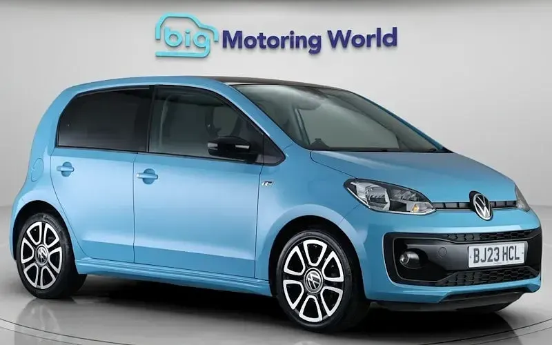 Usado VW up! R-line 65 HP (47 kW) 2023 Azul Citadino
