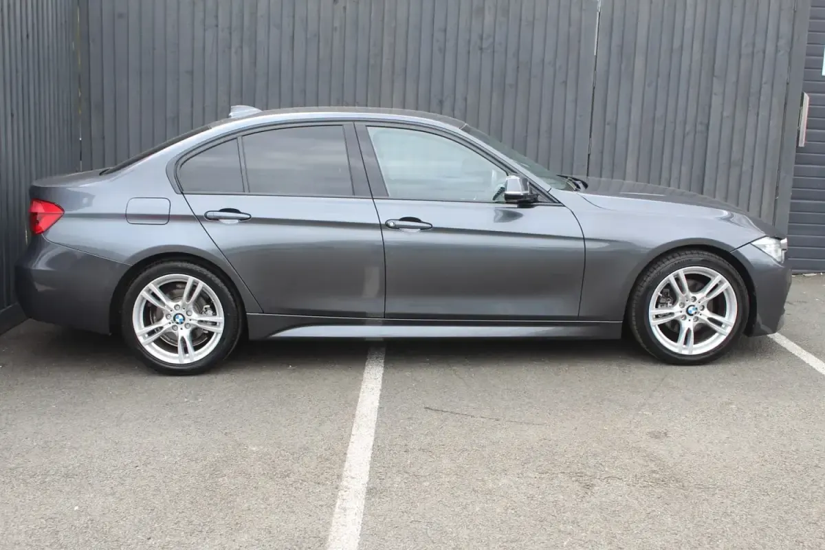 Begagnad BMW 320 M Sport 2018 Grå Sedan