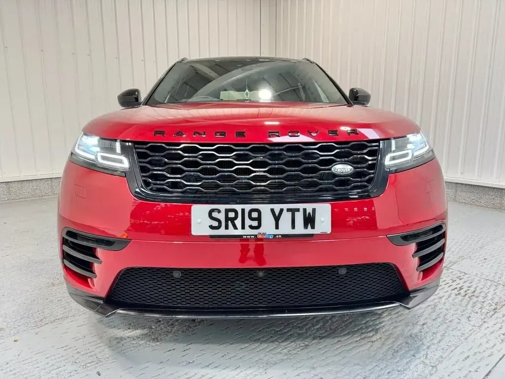 Used Land Rover Range Rover Velar R-Dynamic 180 HP (132 kW) 2019 Red SUV