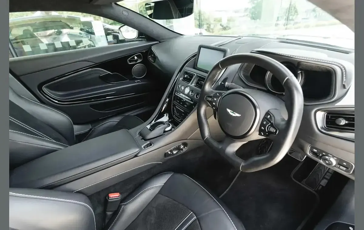 Used Aston Martin DB11 528 HP (388 kW) 2022 Black Coupe